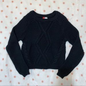 H&M CROPPED SWEATER